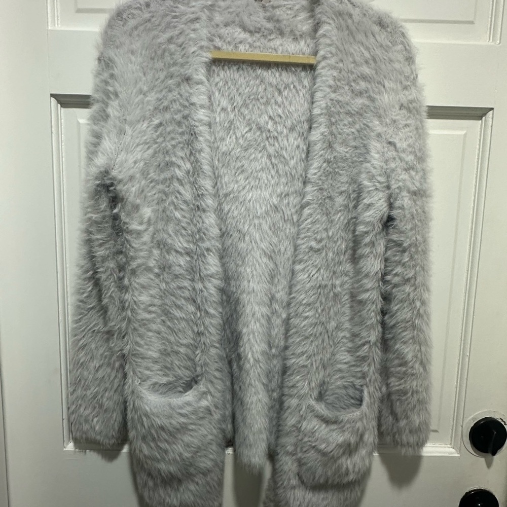 FREE PEOPLE Faux Fur Cardi Sweater Cardigan Silver XS $148 NWOT - Picture 2 of 5